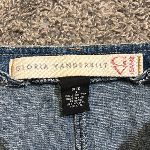 Denim button down skirt, adjustable belt & has deep - Picture 2 of 8